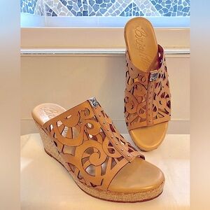 Brighton Shoes DARIA Cutout Leather Wedge Sandals High Heel Slides Tan 7 1/2 M